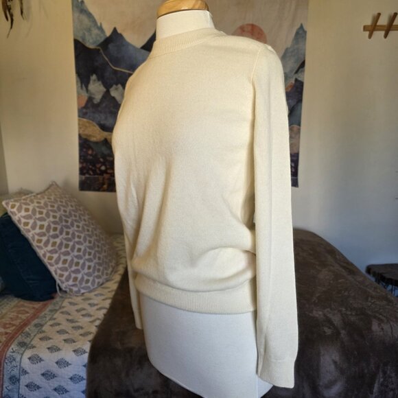 Jennie Liu 100% Cashmere Sweater Women’s Medium Cream Crew Neck Long Sleeve NWT - Picture 10 of 14